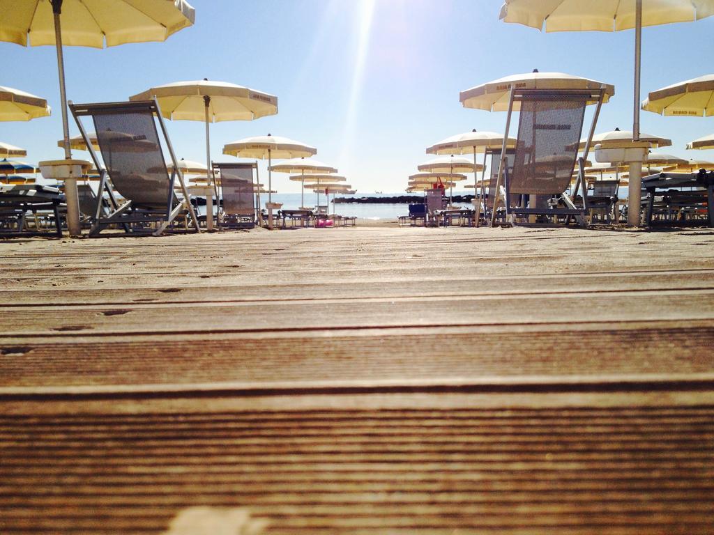 Hotel Baia Marina Cupra Marittima Exterior photo