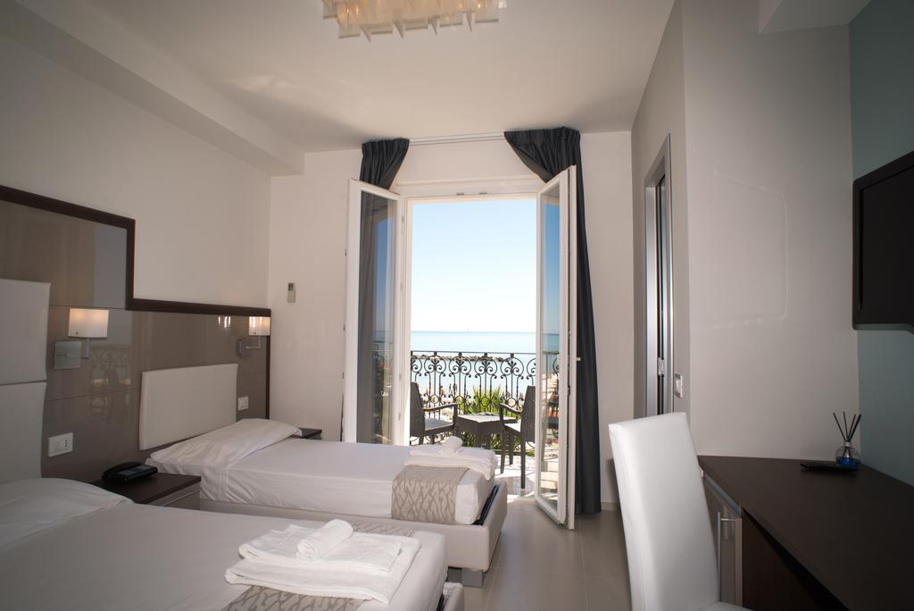 Hotel Baia Marina Cupra Marittima Exterior photo