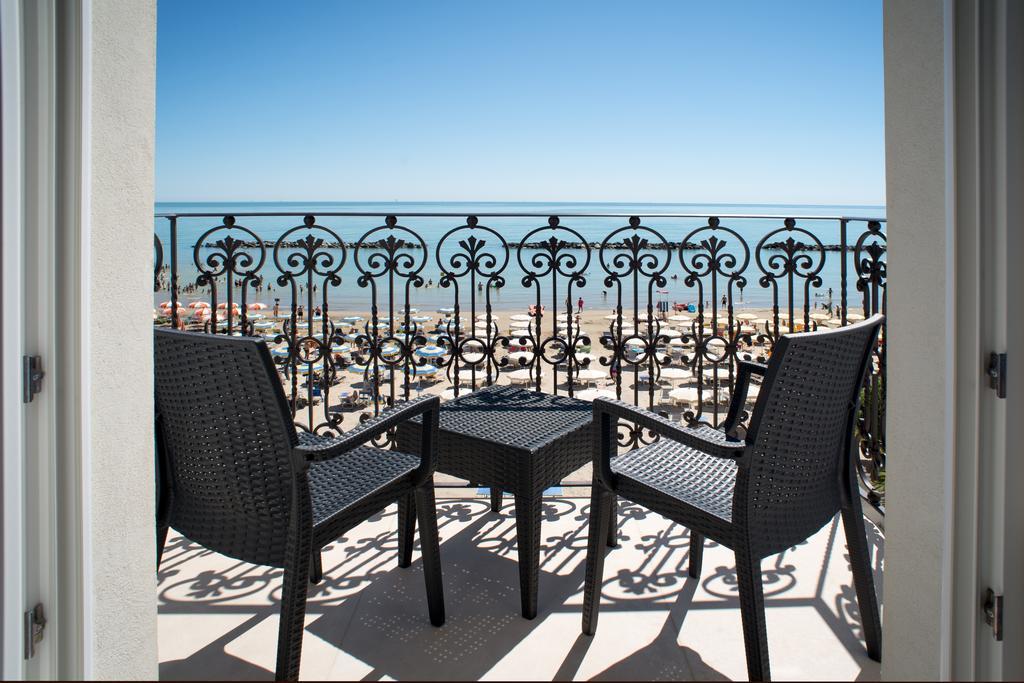 Hotel Baia Marina Cupra Marittima Exterior photo
